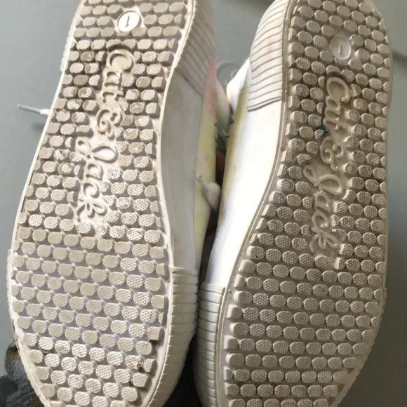 high top sneakers - Picture 3 of 3